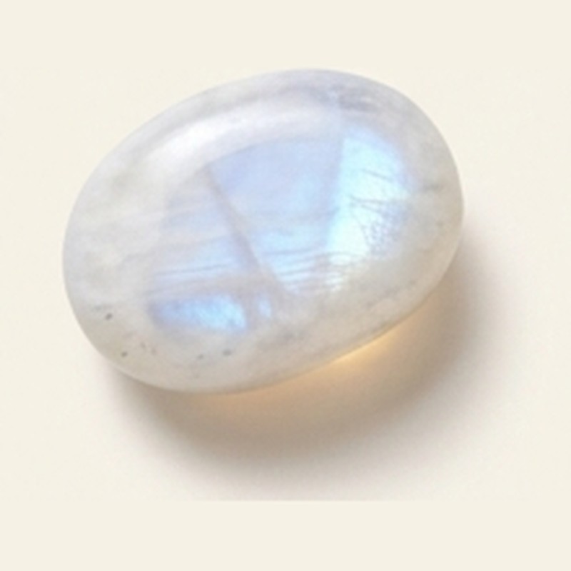 Moonstone stone representing the zodiac sign Cancer